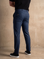 The Essential Trouser – Mitternachtsblau